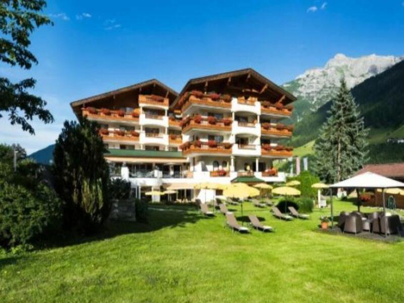Alpinresort Stubaierhof ****S フルプメス エクステリア 写真