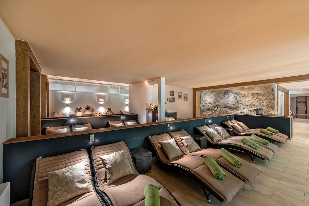 Alpinresort Stubaierhof ****S フルプメス エクステリア 写真