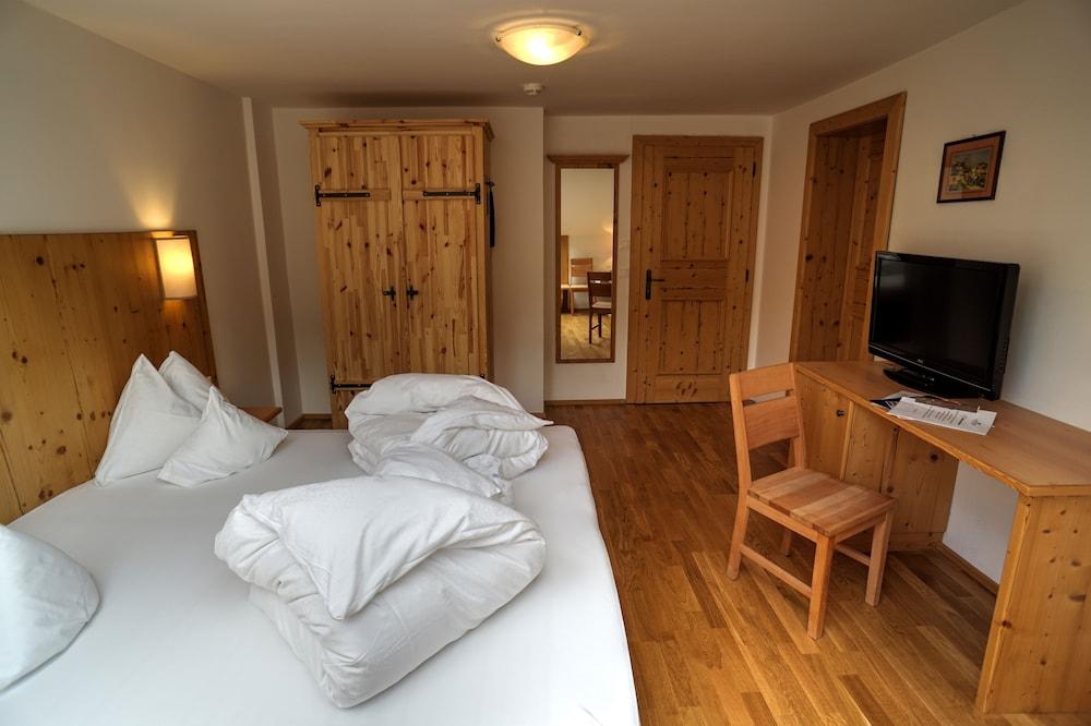 Alpinresort Stubaierhof ****S フルプメス エクステリア 写真