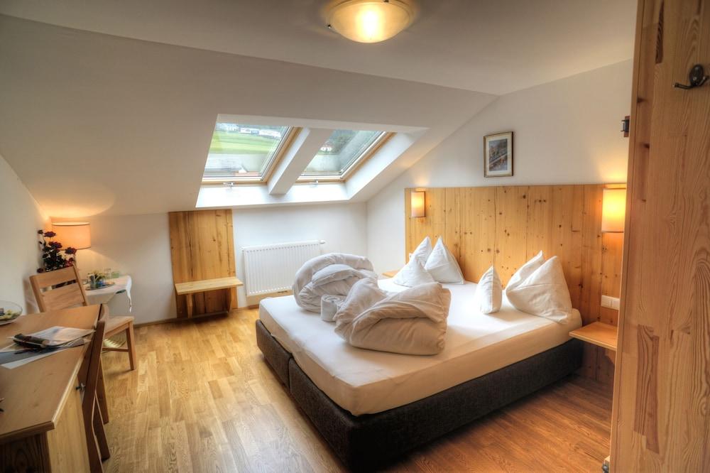 Alpinresort Stubaierhof ****S フルプメス エクステリア 写真