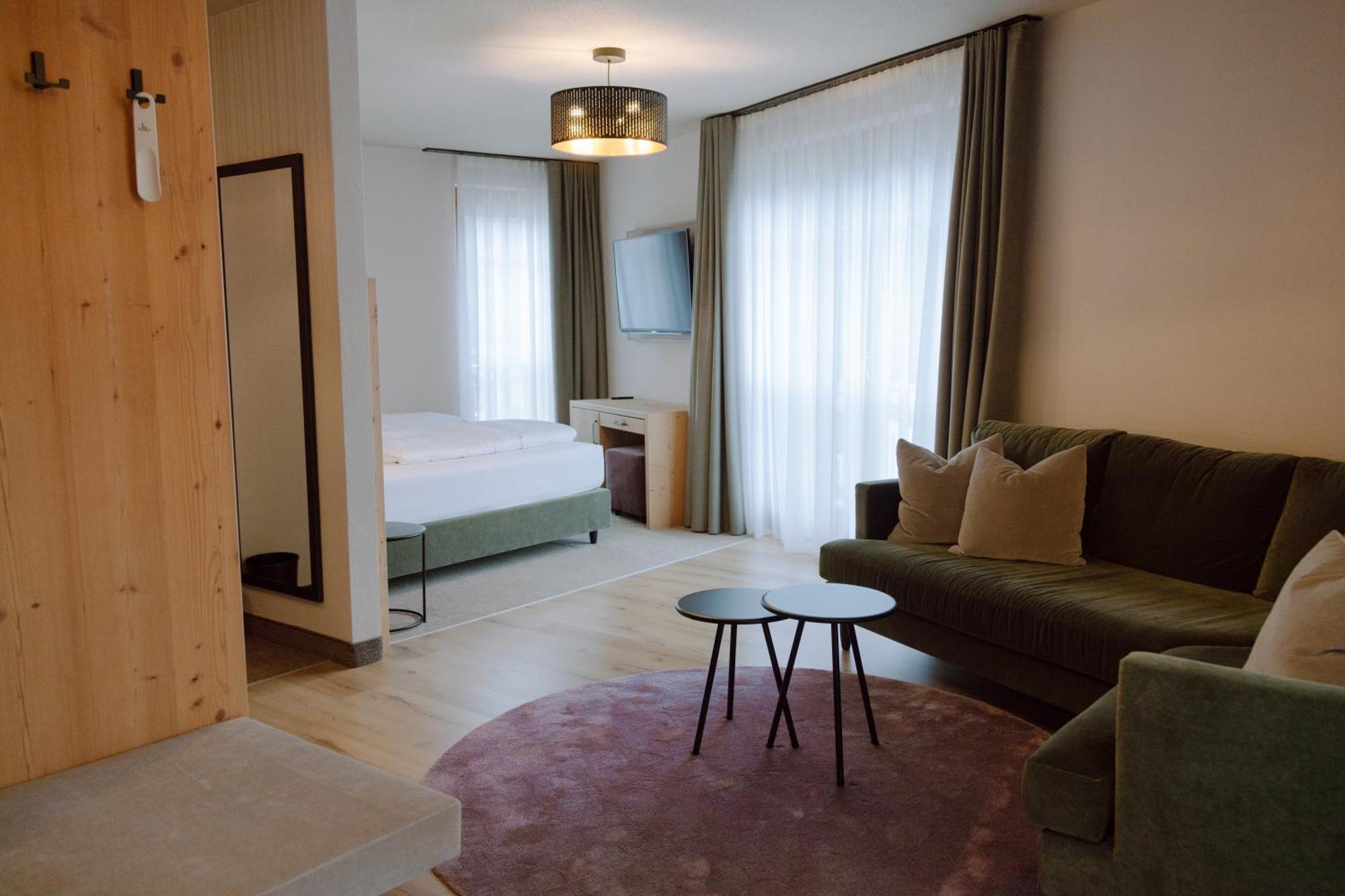 Alpinresort Stubaierhof ****S フルプメス エクステリア 写真