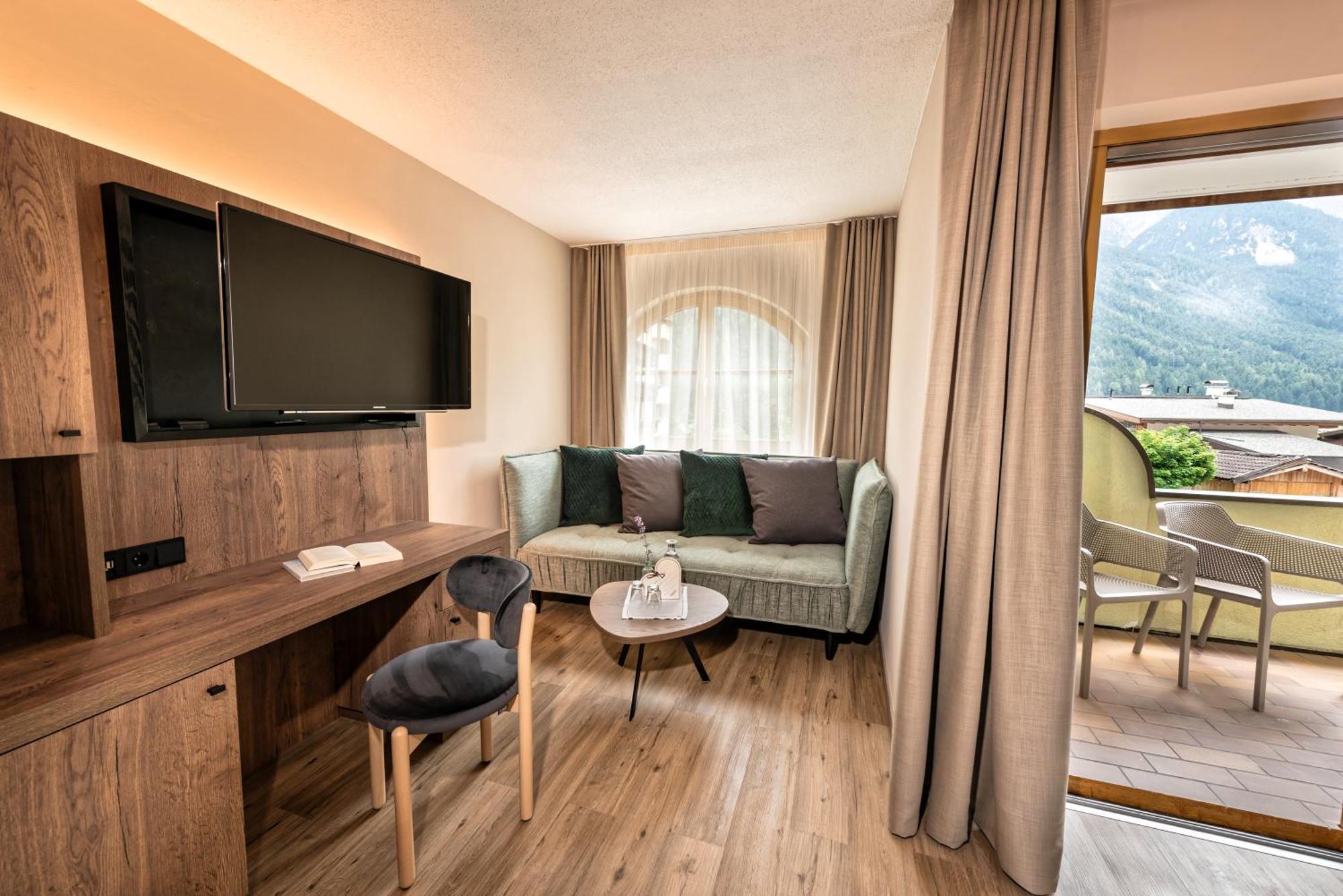Alpinresort Stubaierhof ****S フルプメス エクステリア 写真