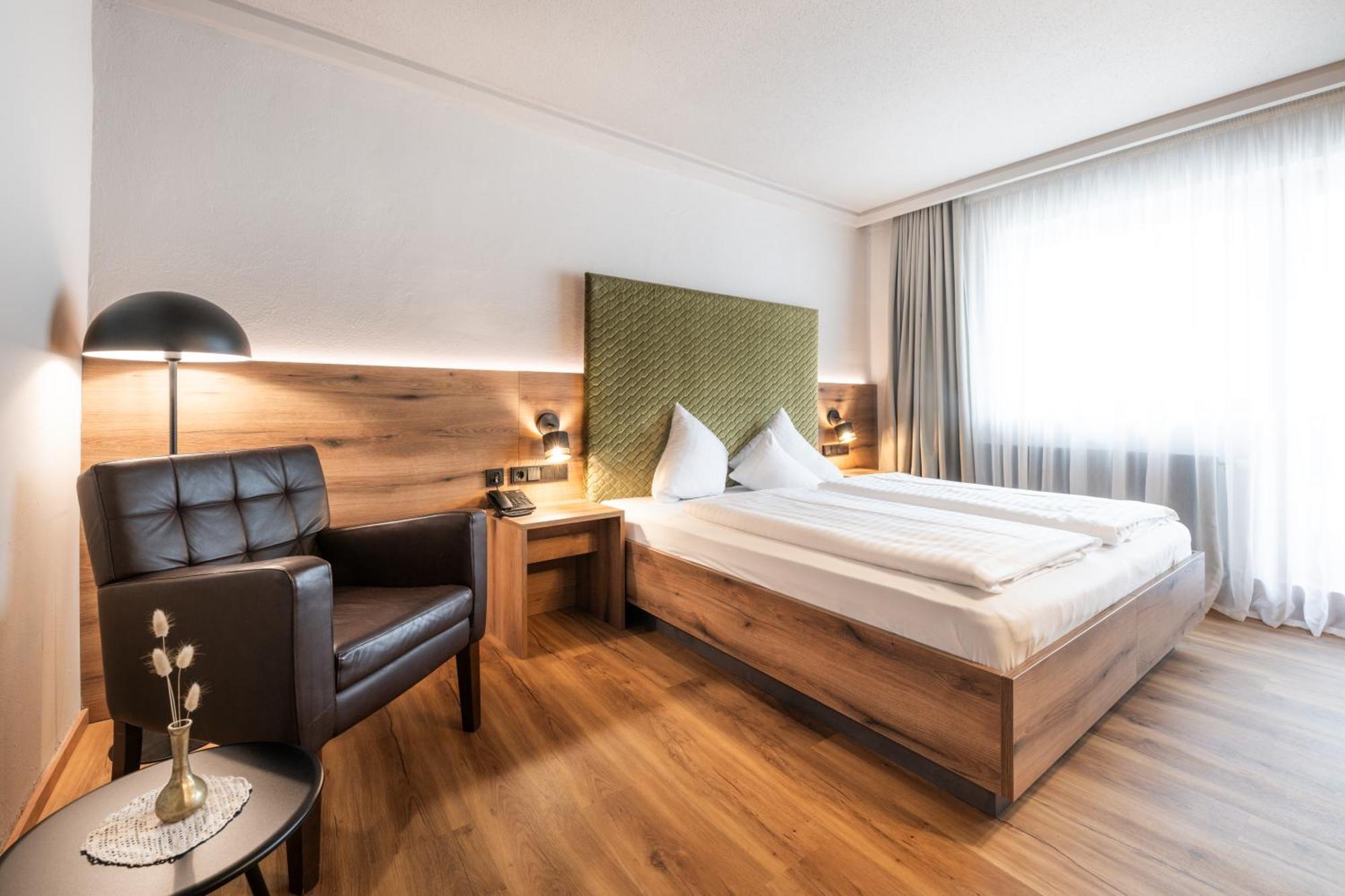 Alpinresort Stubaierhof ****S フルプメス エクステリア 写真