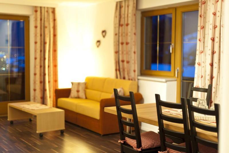 Alpinresort Stubaierhof ****S フルプメス エクステリア 写真